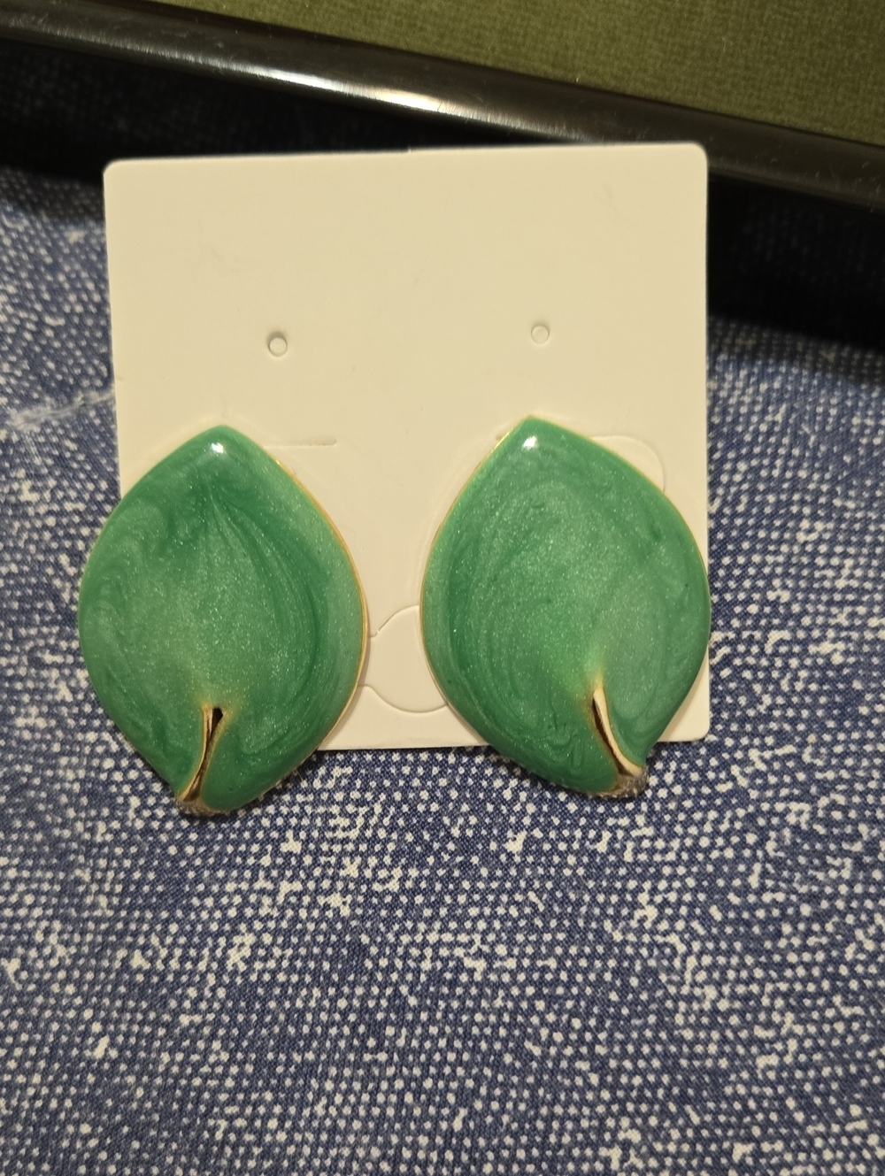 Vintage Green Leaf Enamal Gold Trimmed Stud Earrings